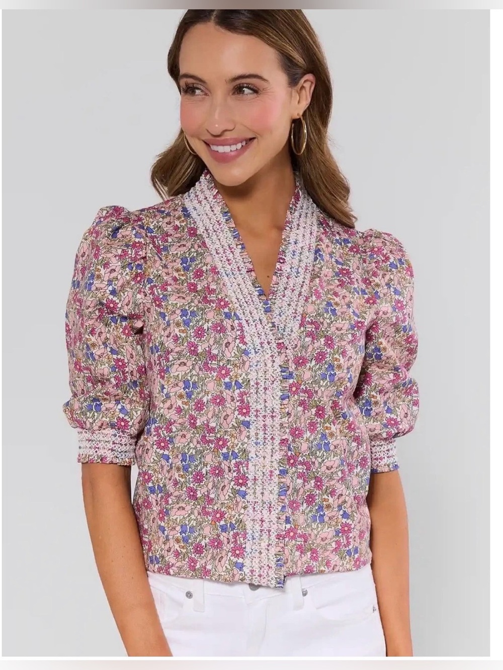 NWT Avara Floral Riley Top Sz S
